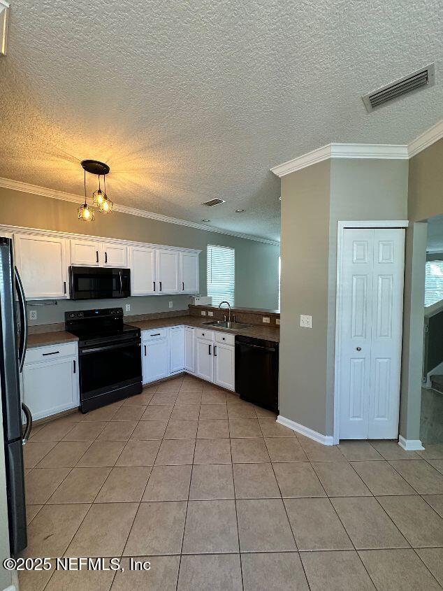 1825 Enterprise Avenue St. Augustine, FL 32092 - Photo 4 of 30 Kitchen 2