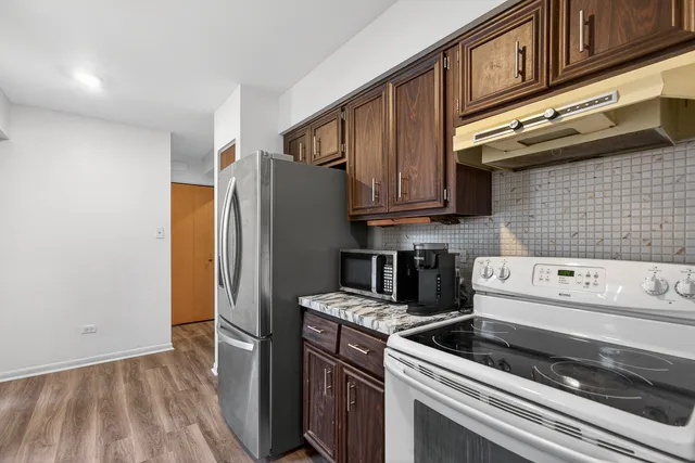 $349,900 | 8834 Plainfield Road, Brookfield, IL 60513