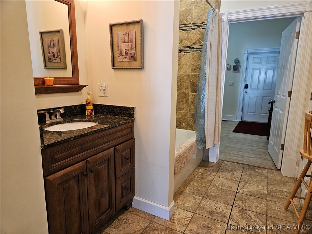 220 West 2nd Street Madison, IN 47250 - Photo 8 of 17