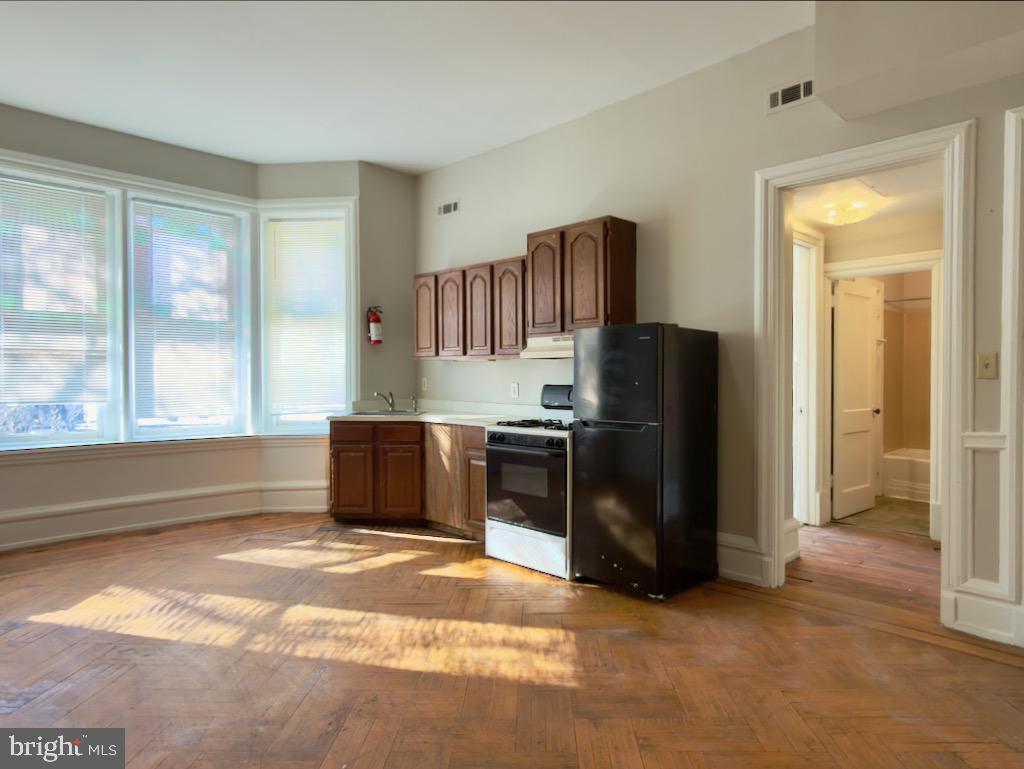 2011 North 3rd Street, Unit 4 Harrisburg, PA 17102 - Photo 11 of 18