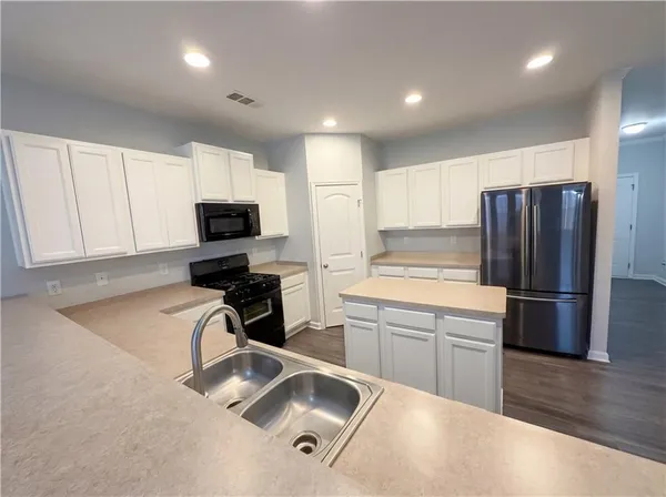 $383,000 | 943 Liberty Bell Run, Hoschton, GA 30548