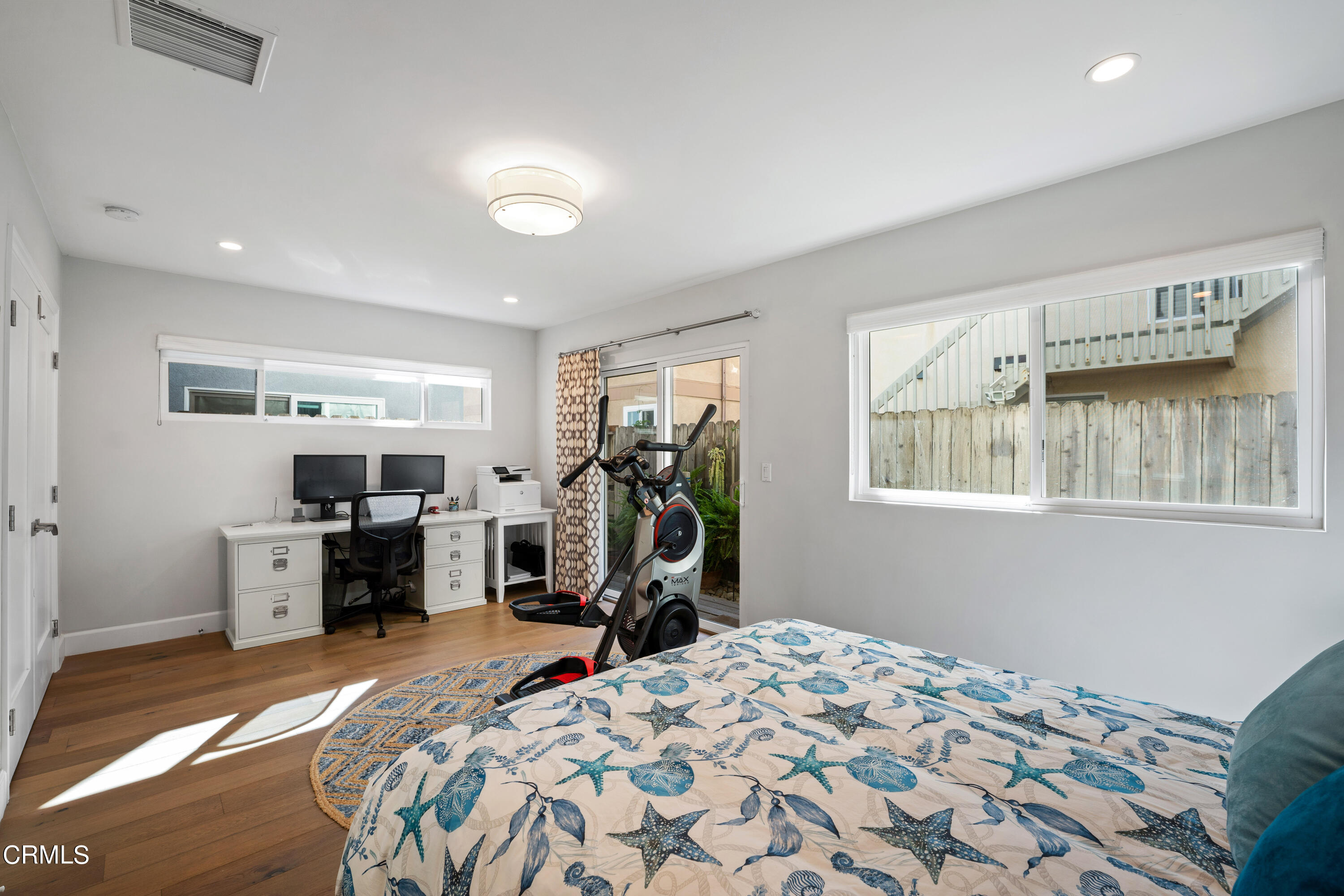 3545 Sunset Lane Oxnard, CA 93035 - Photo 26 of 41 a bed room with a bed and a window