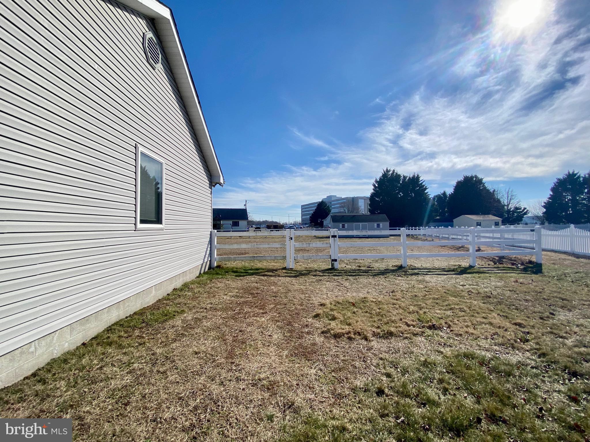 508 Matthew Circle Milford, DE 19963 - Photo 17 of 20 side yard