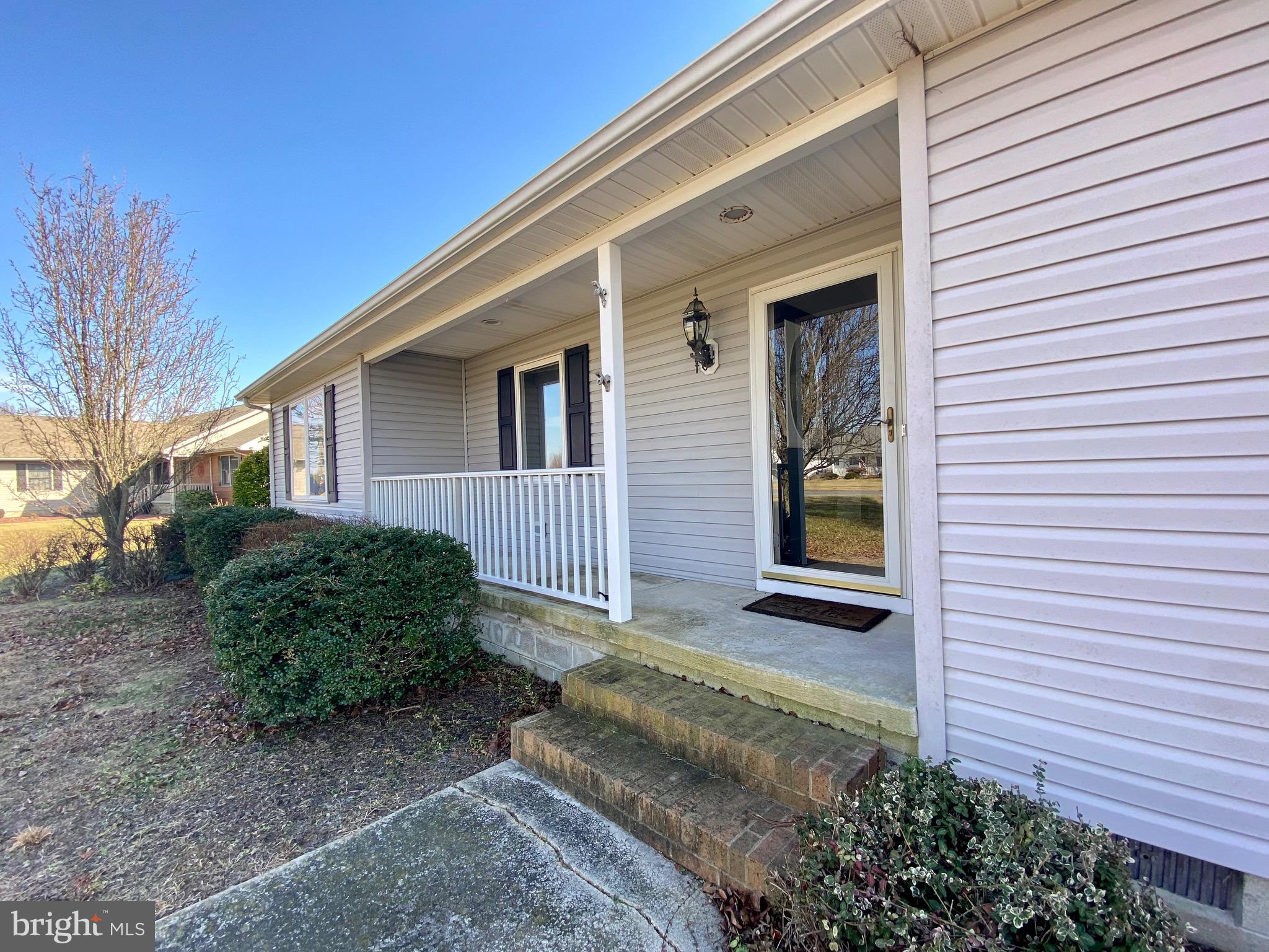 508 Matthew Circle Milford, DE 19963 - Photo 2 of 20 front porch