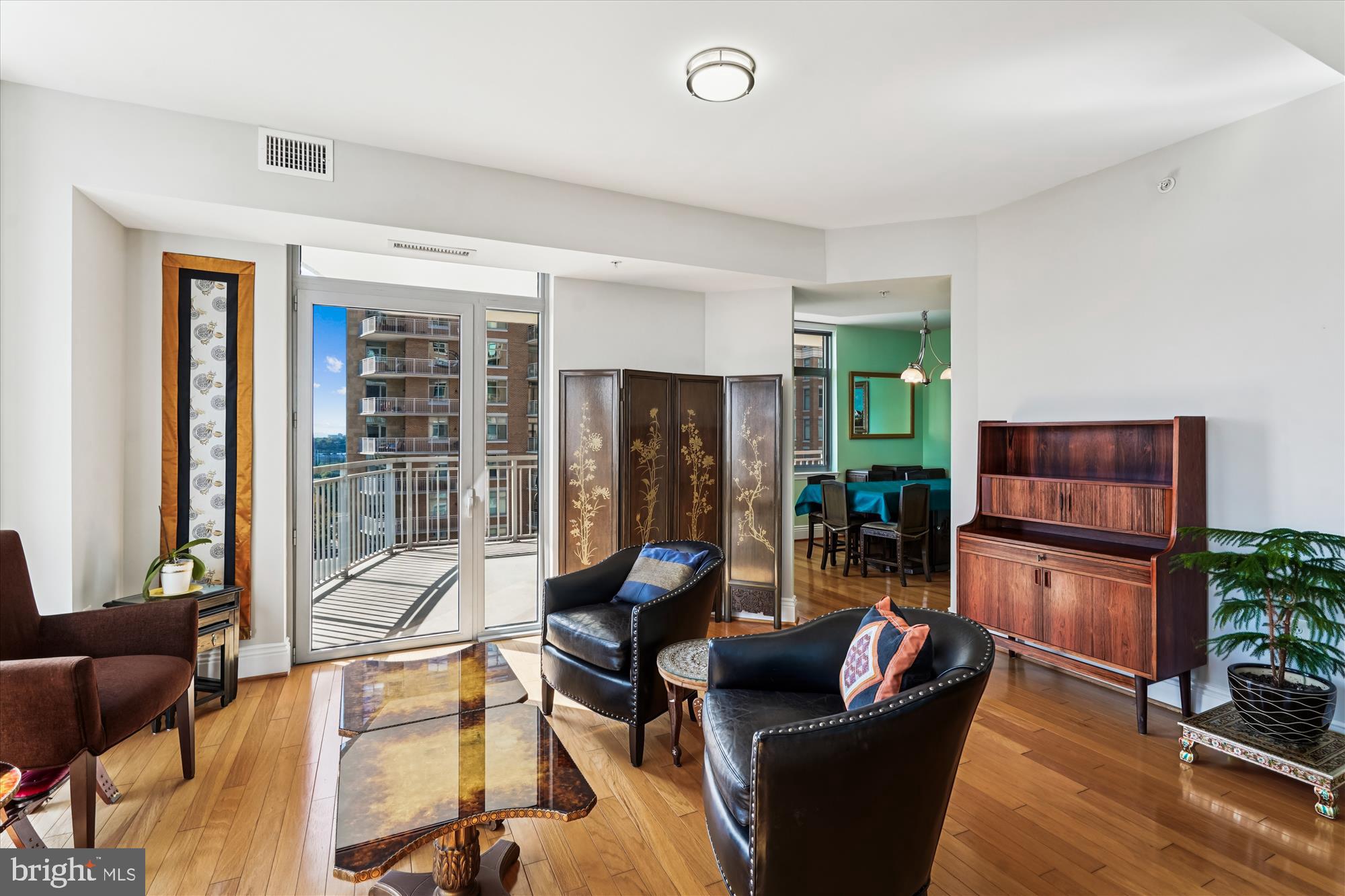 11990 Market Street, Unit 1202 Reston, VA 20190 - Photo 11 of 70 Dining Area