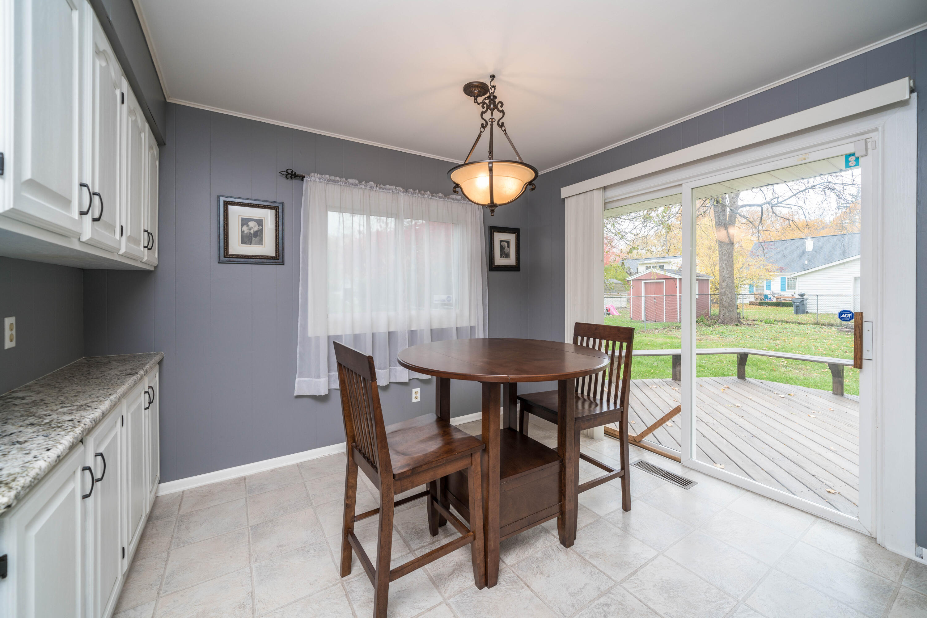 2129 Banbury Road Kalamazoo, MI 49001 - Photo 10 of 26 2129_Banbury_Road_12