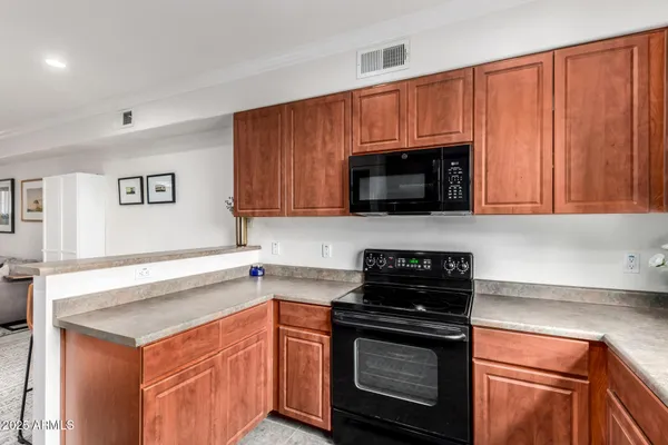 $295,000 | 295 North Rural Road, Unit 202, Chandler, AZ 85226