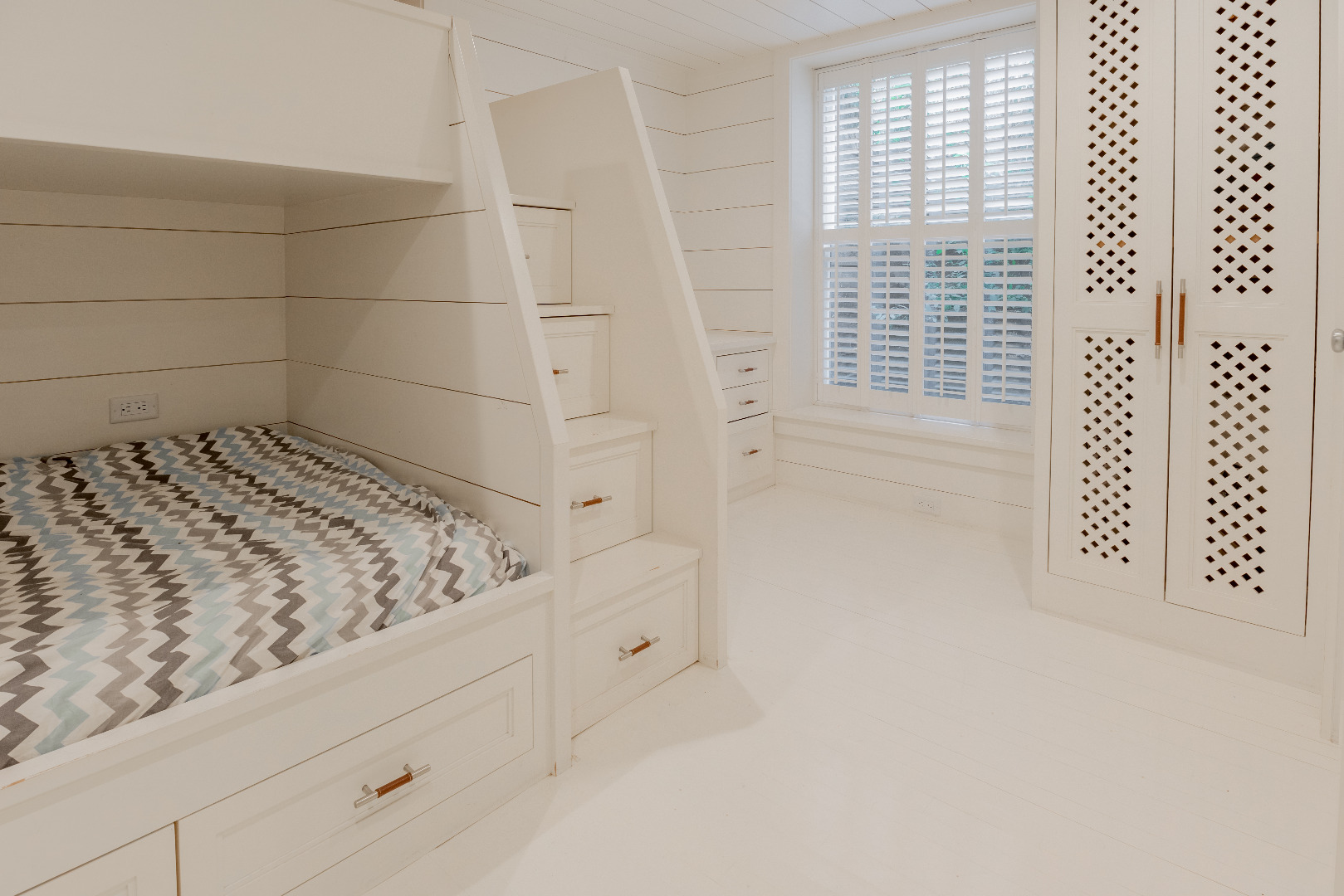 5 Evergreen Way Nantucket, MA 02554 - Photo 18 of 20