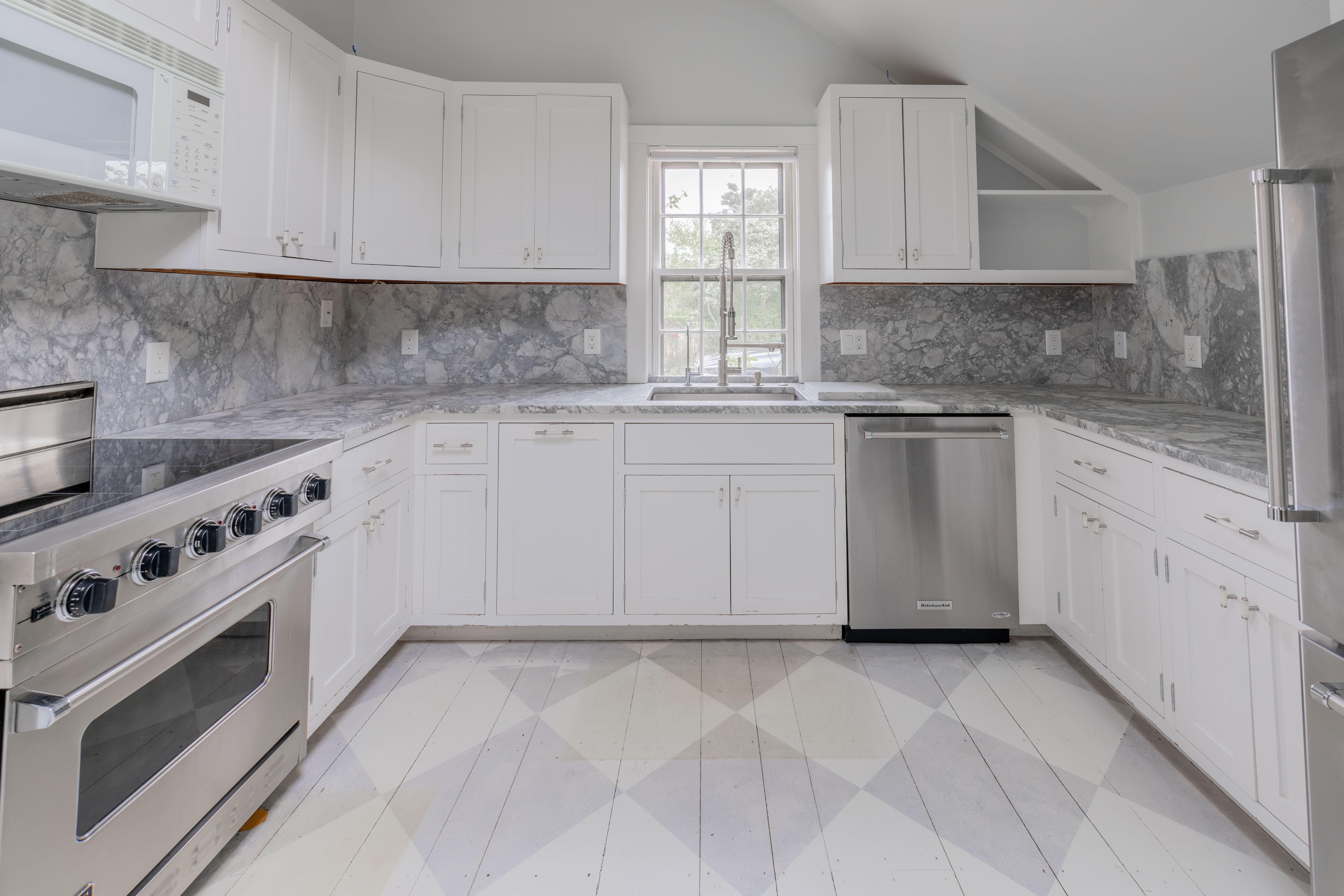 5 Evergreen Way Nantucket, MA 02554 - Photo 8 of 20