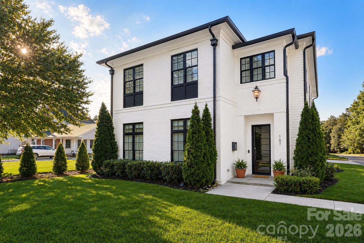 187 North Canterbury Road Charlotte, NC 28211 - Photo 1 of 38