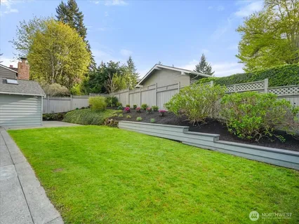 $2,598,000 | 8255 Southeast 59th Street, Mercer Island, WA 98040