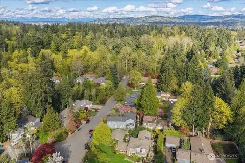 $2,598,000 | 8255 Southeast 59th Street, Mercer Island, WA 98040