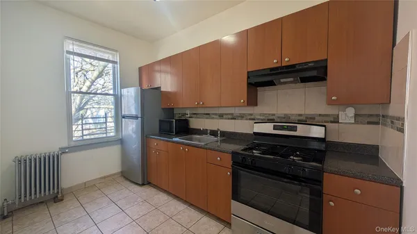 $2,800 | 170 Bradford Street, Unit 2 | East New York