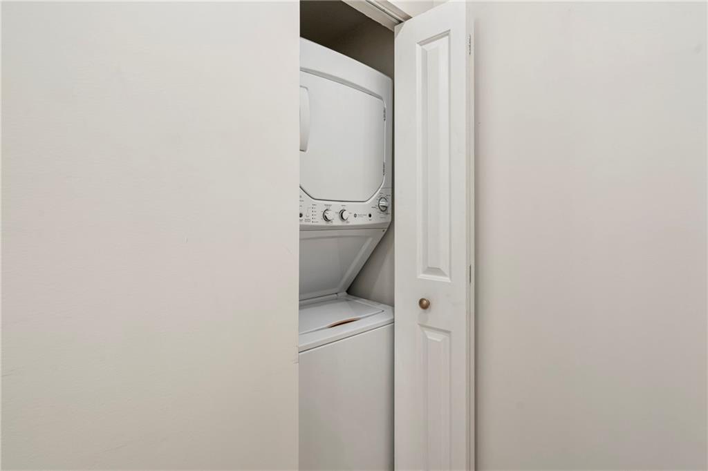 5140 Butler Street Pittsburgh, PA 15201 - Photo 21 of 25 a room that has a dryer and washer