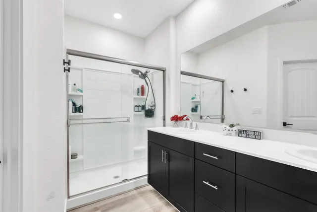 $415,000 | 5301 East Commerce Way, Unit 34104, Sacramento, CA 95835