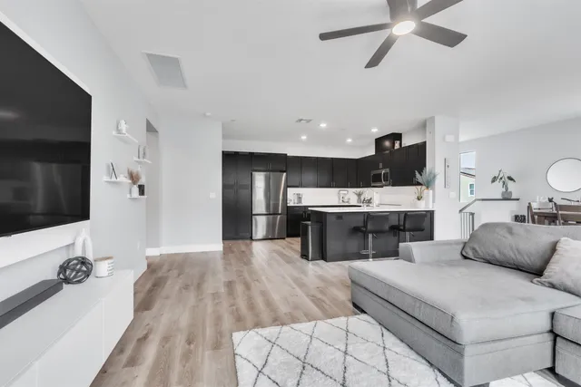 $415,000 | 5301 East Commerce Way, Unit 34104, Sacramento, CA 95835