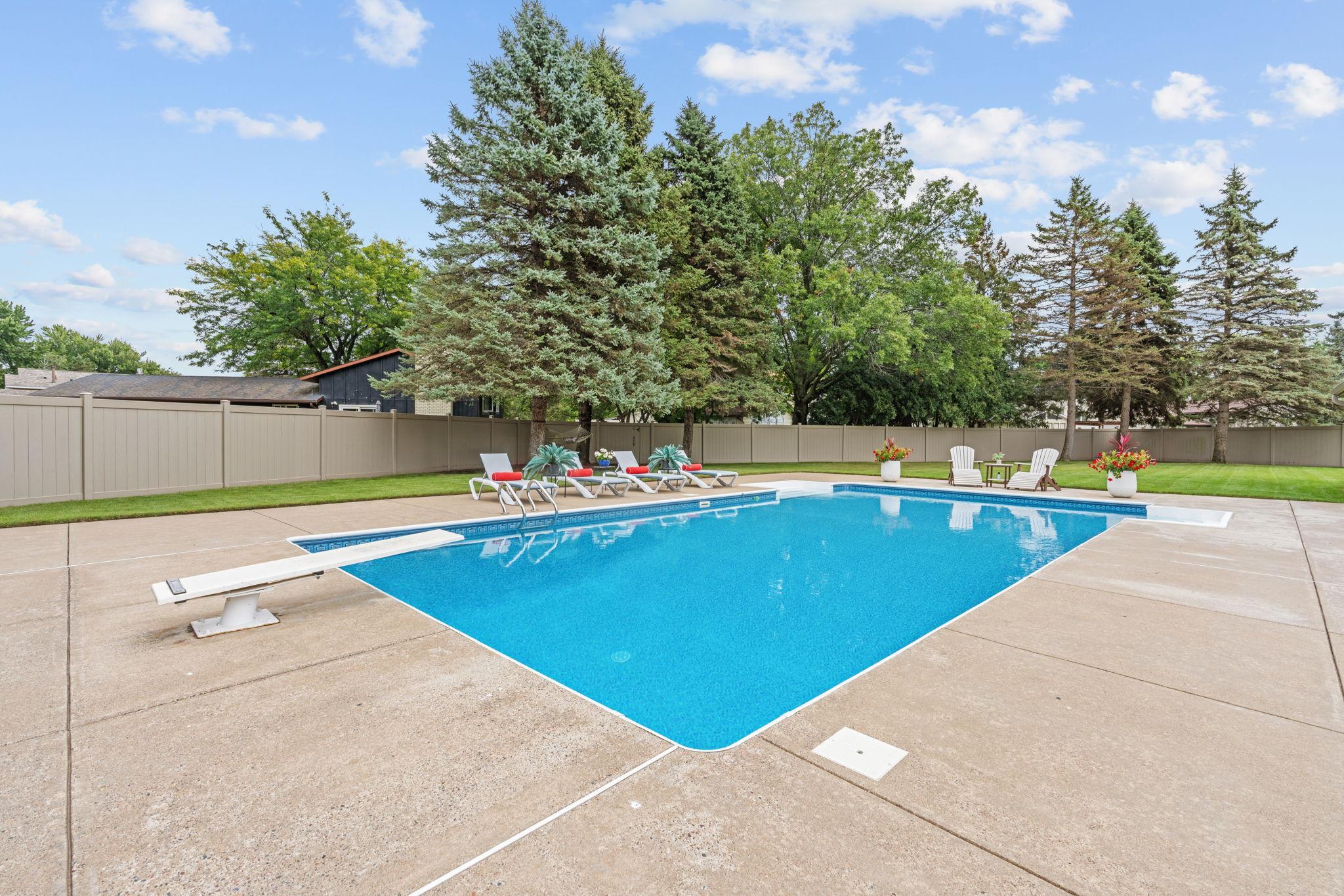 4760 Larson Road Shoreview, MN 55126 - Photo 53 of 75 Gallery Image 53