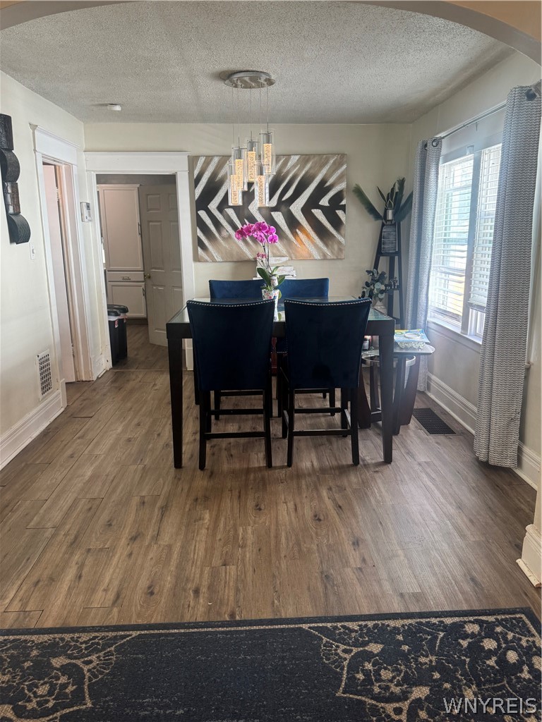 54 Rounds Avenue Buffalo, NY 14215 - Photo 6 of 13 Dinning room
