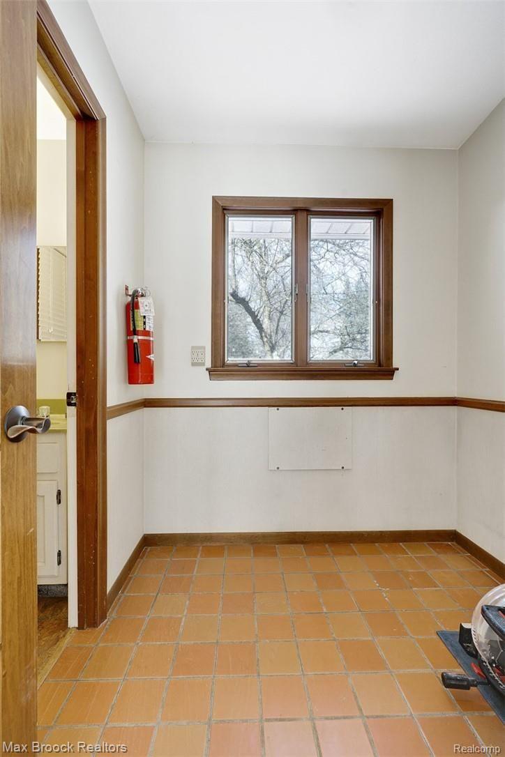 7085 West Waters Road Ann Arbor, MI 48103 - Photo 17 of 27 dsc08516-dsc08518.jpg