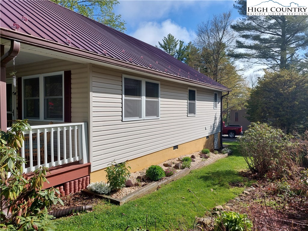 75 Pine Valley Road Newland, NC 28657 - Photo 7 of 30 Gallery Image 7