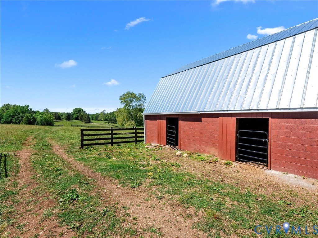 1887 Sheppard Town Road Crozier, VA 23039 - Photo 87 of 98 Horse Stable