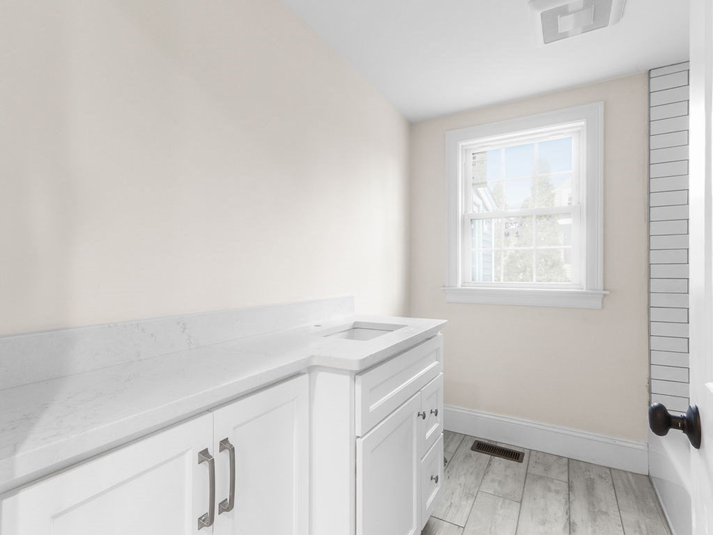 11 Cooper Road Natick, MA 01760 - Photo 16 of 38