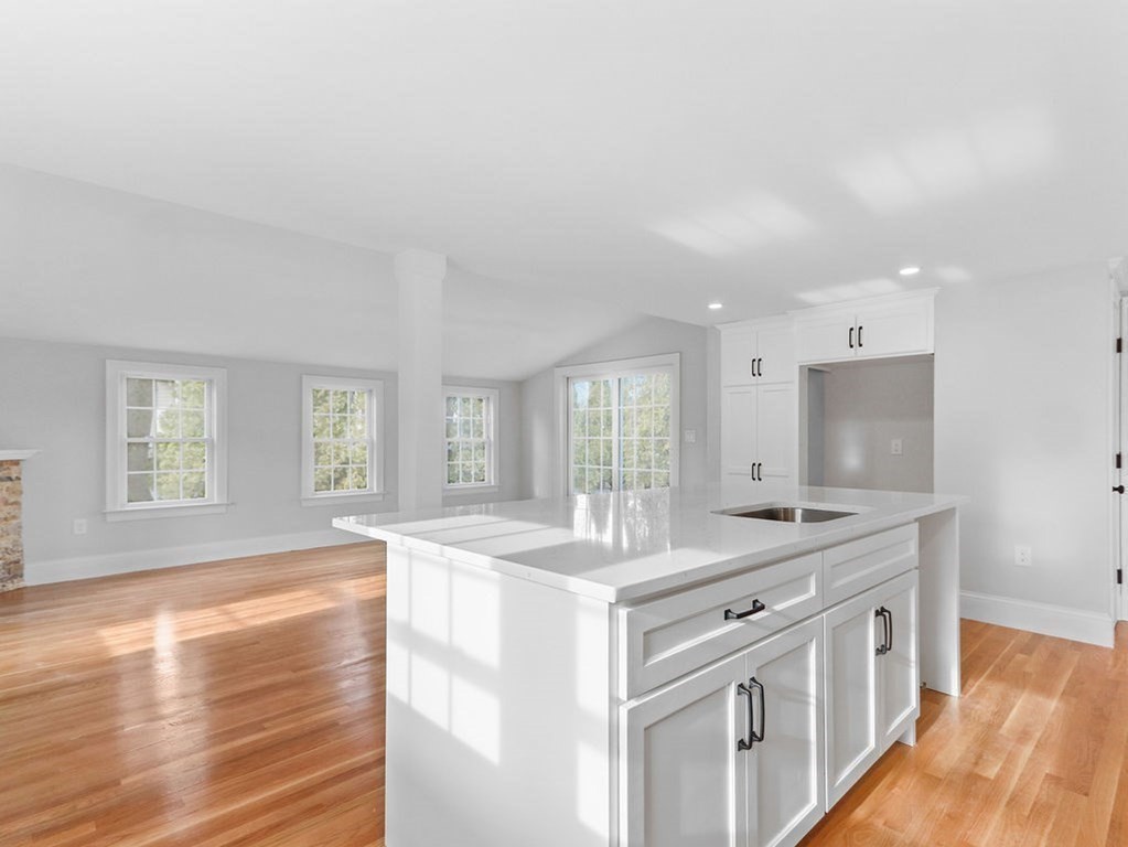 11 Cooper Road Natick, MA 01760 - Photo 8 of 38