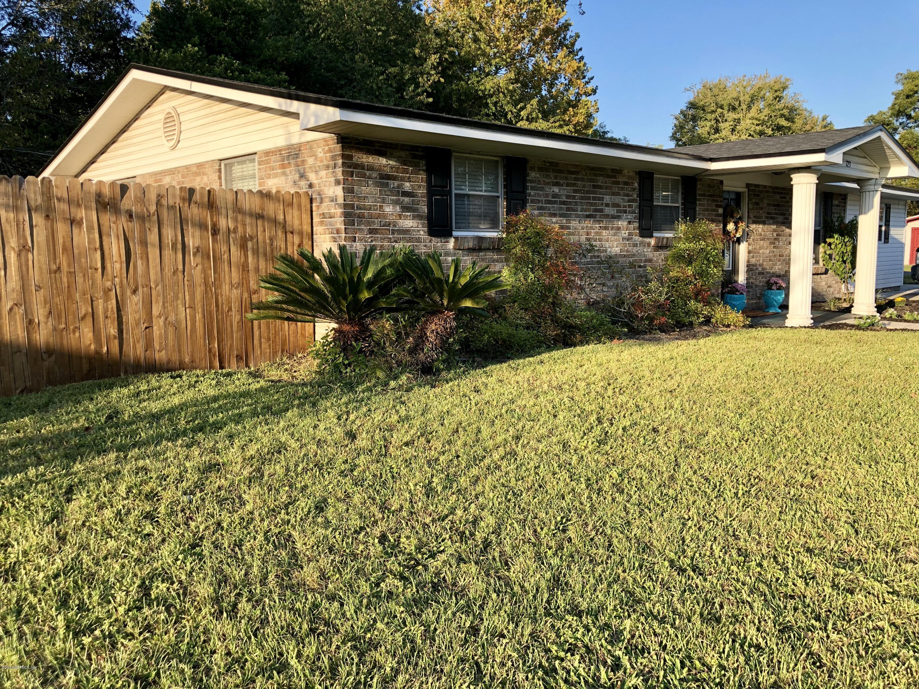 723 Miltondale Road Macclenny, FL 32063 - Photo 4 of 32 2E82A5C3-F21B-466D-8DD7-31A541F55EAF