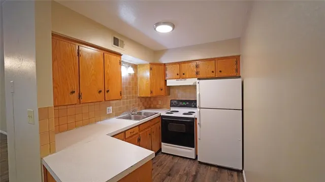 $995 | 202 East Oak Street, Unit 9, Weatherford, TX 76086