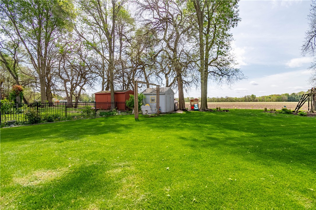 1011 Bunker Lane Decatur, IL 62526 - Photo 24 of 25 a view of a garden with trees