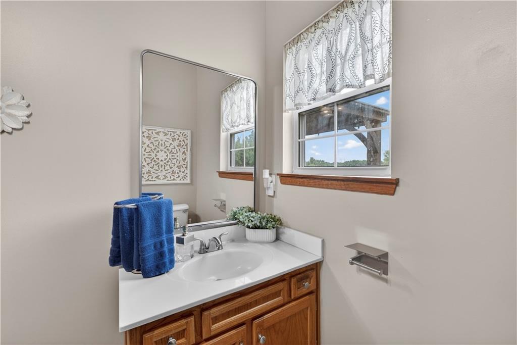 410 East Neil Chiles Road Buckner, MO 64016 - Photo 16 of 35