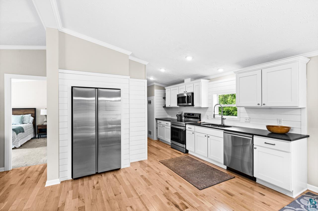 4407 Ugstad Road Hermantown, MN 55811 - Photo 13 of 45