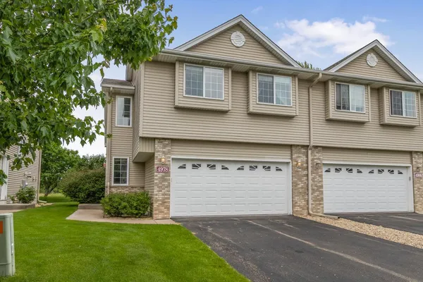 $299,900 | 4978 132nd Way North, Hugo, MN 55038