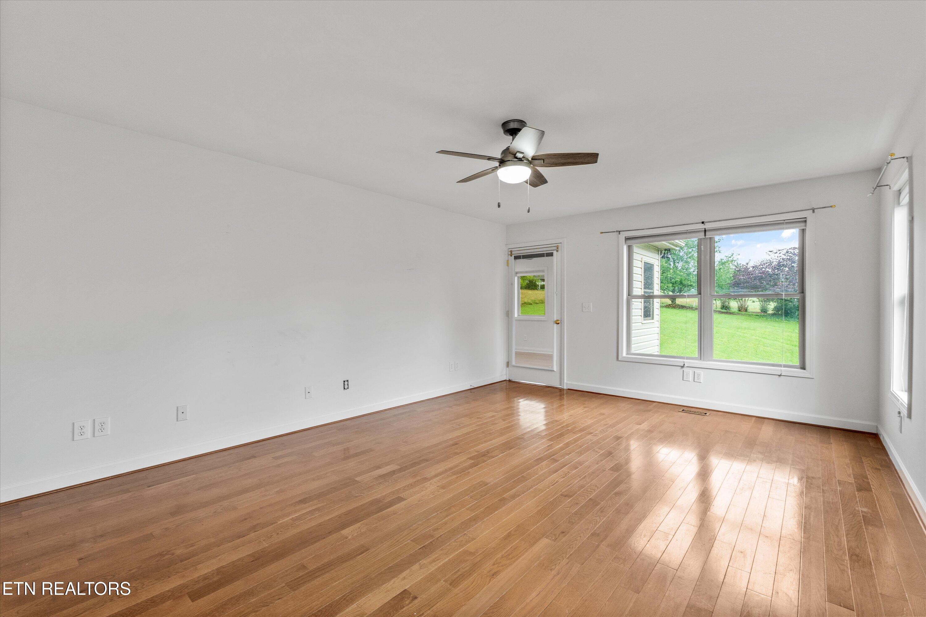 140 Chuniloti Way Loudon, TN 37774 - Photo 18 of 22 20-140 Chuniloti Way16-MB