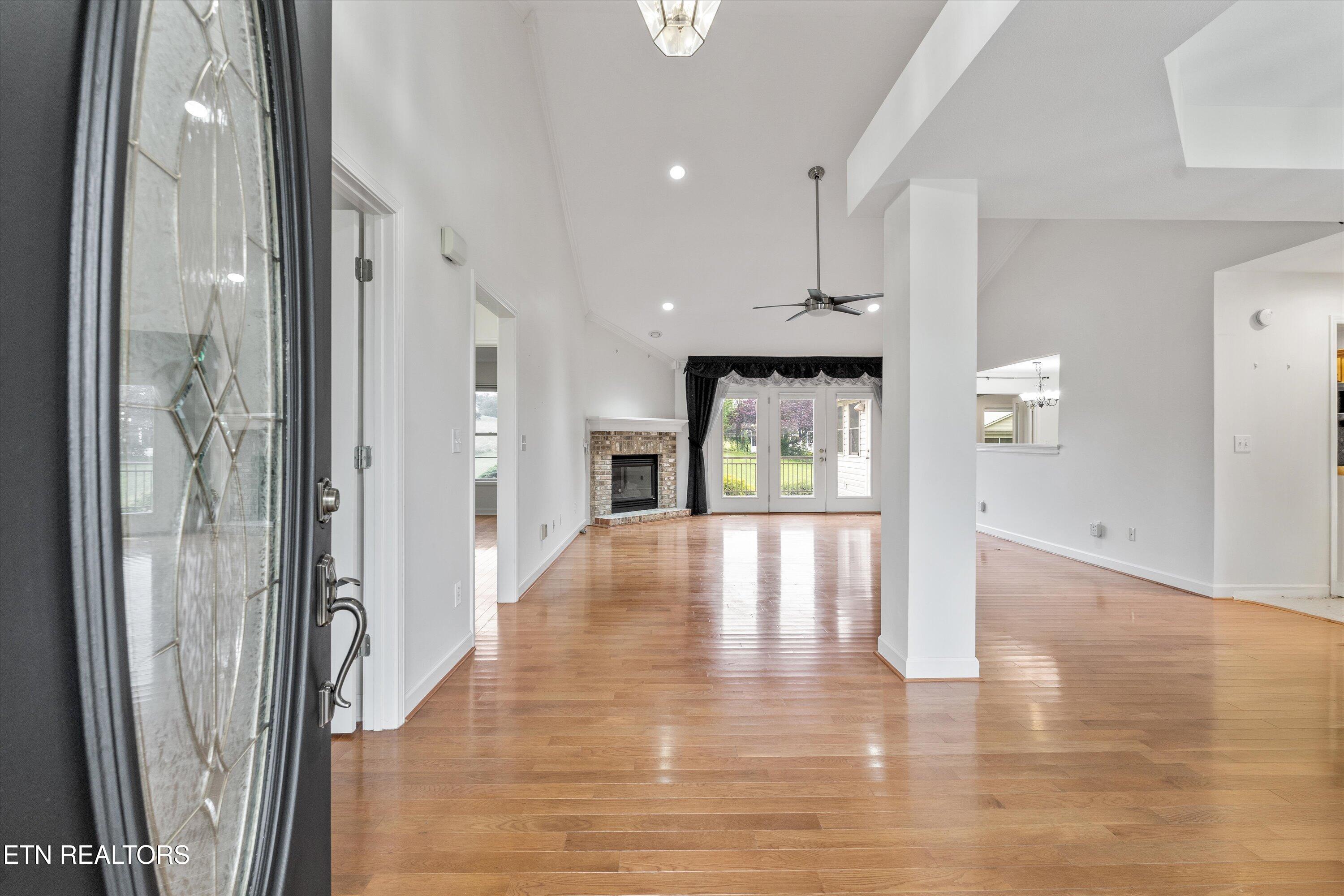 140 Chuniloti Way Loudon, TN 37774 - Photo 8 of 22 05-140 Chuniloti Way01-FOYER