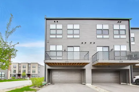 $554,900 | 331 Summit Circle, Lombard, IL 60148