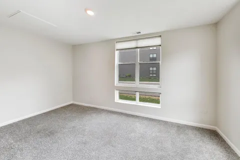 $554,900 | 331 Summit Circle, Lombard, IL 60148
