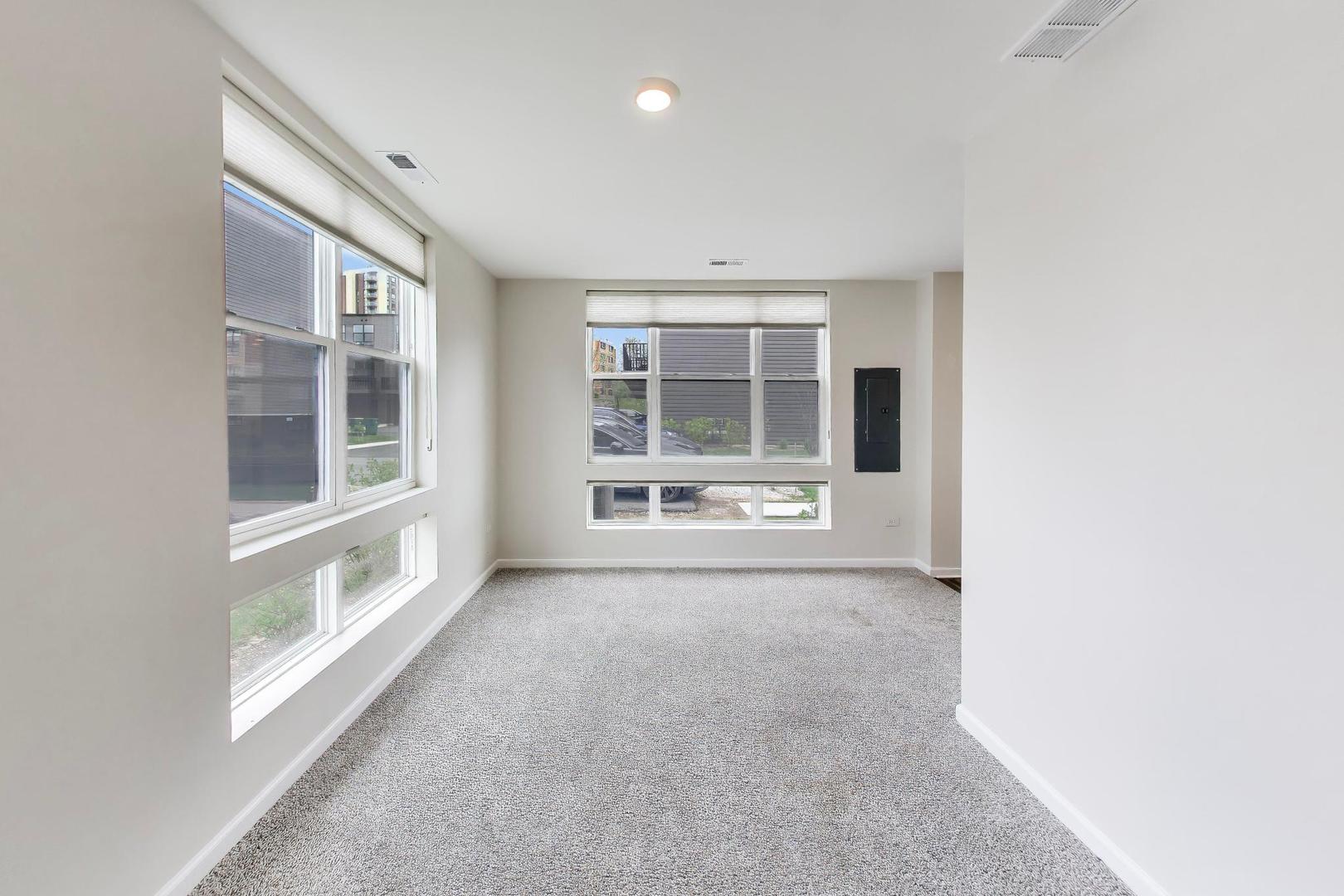 331 Summit Circle Lombard, IL 60148 - Photo 8 of 50