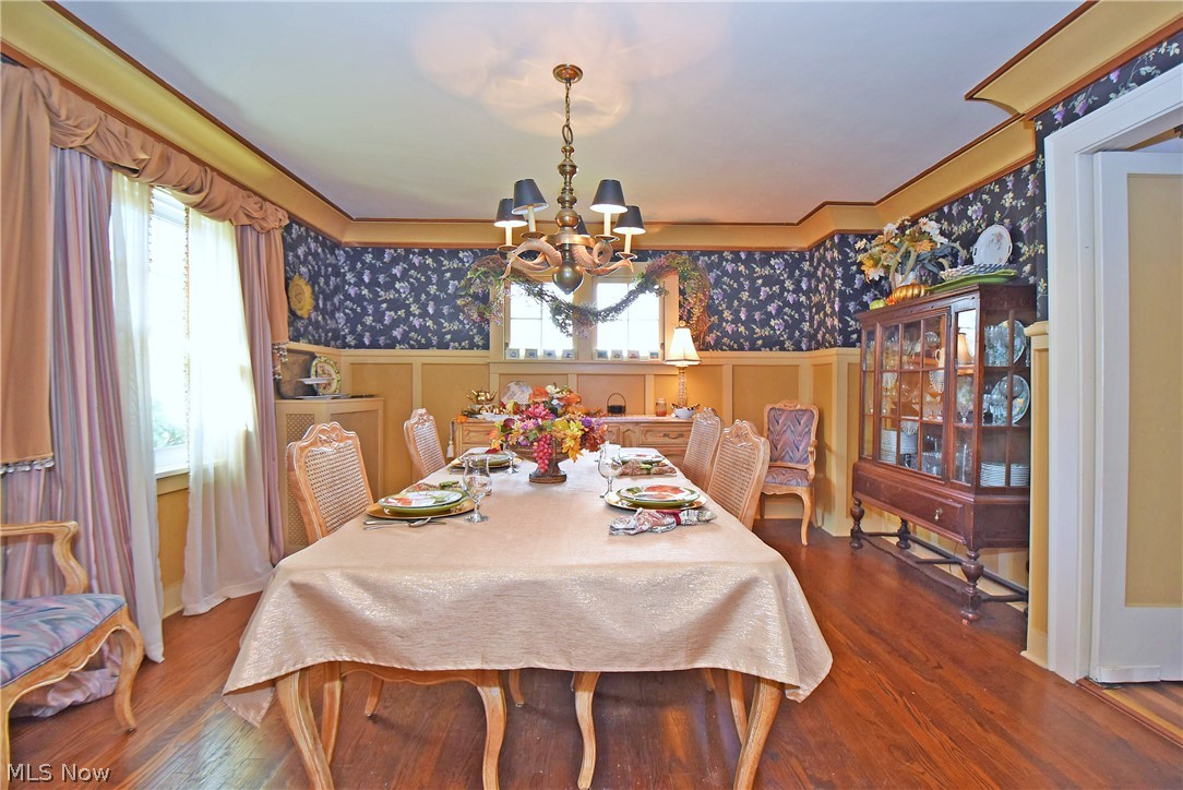 15611 Fernway Road Cleveland, OH 44120 - Photo 4 of 32 Gallery Image 4