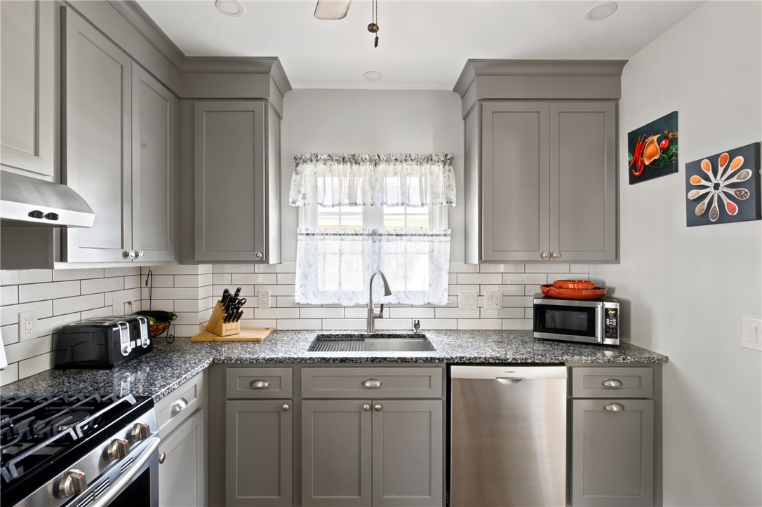 646 New Boston Road Fall River, MA 02720 - Photo 7 of 40 Gallery Image 7