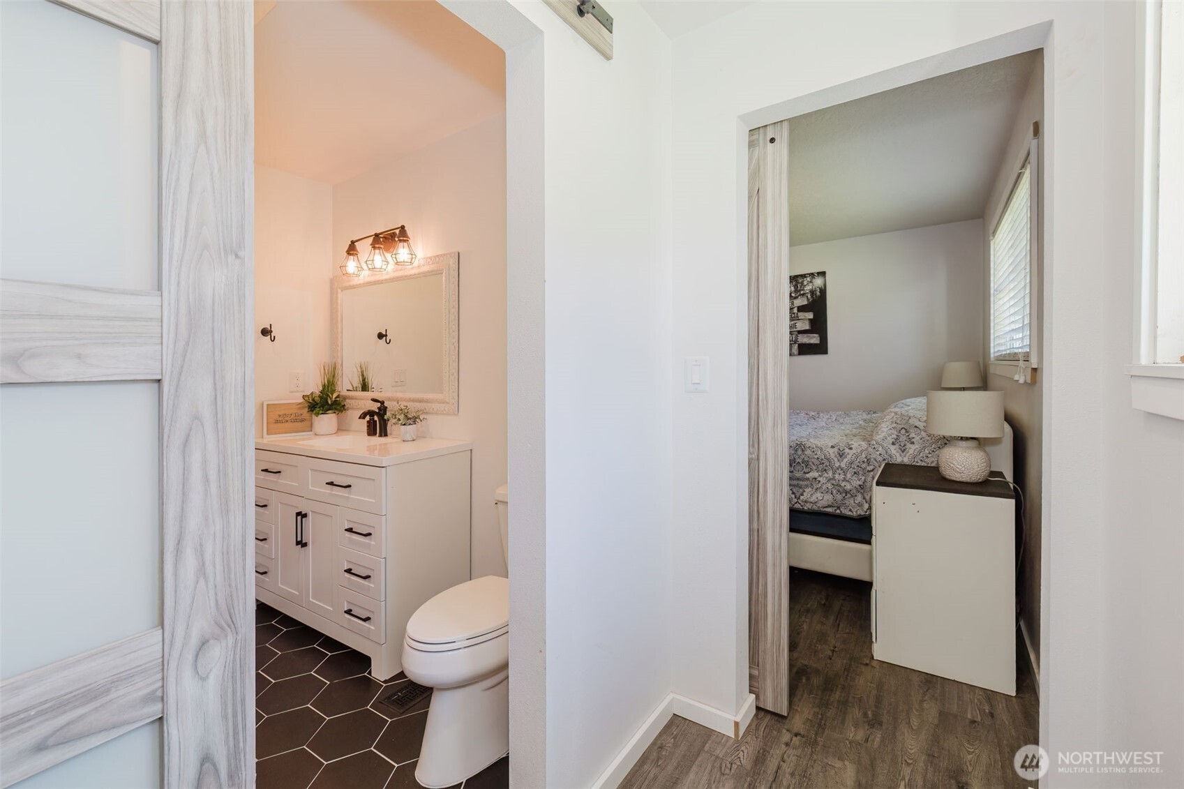 3018 Rozewood Drive Northeast Bremerton, WA 98310 - Photo 13 of 27