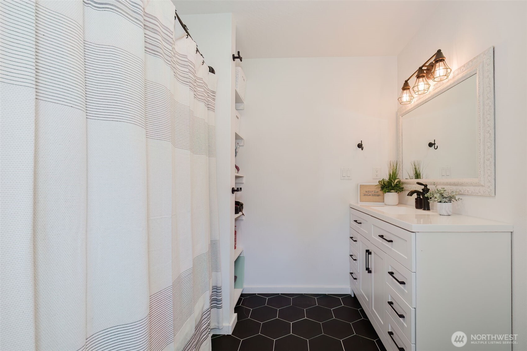 3018 Rozewood Drive Northeast Bremerton, WA 98310 - Photo 14 of 27