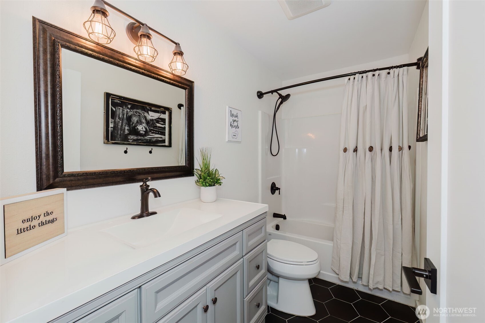 3018 Rozewood Drive Northeast Bremerton, WA 98310 - Photo 17 of 27