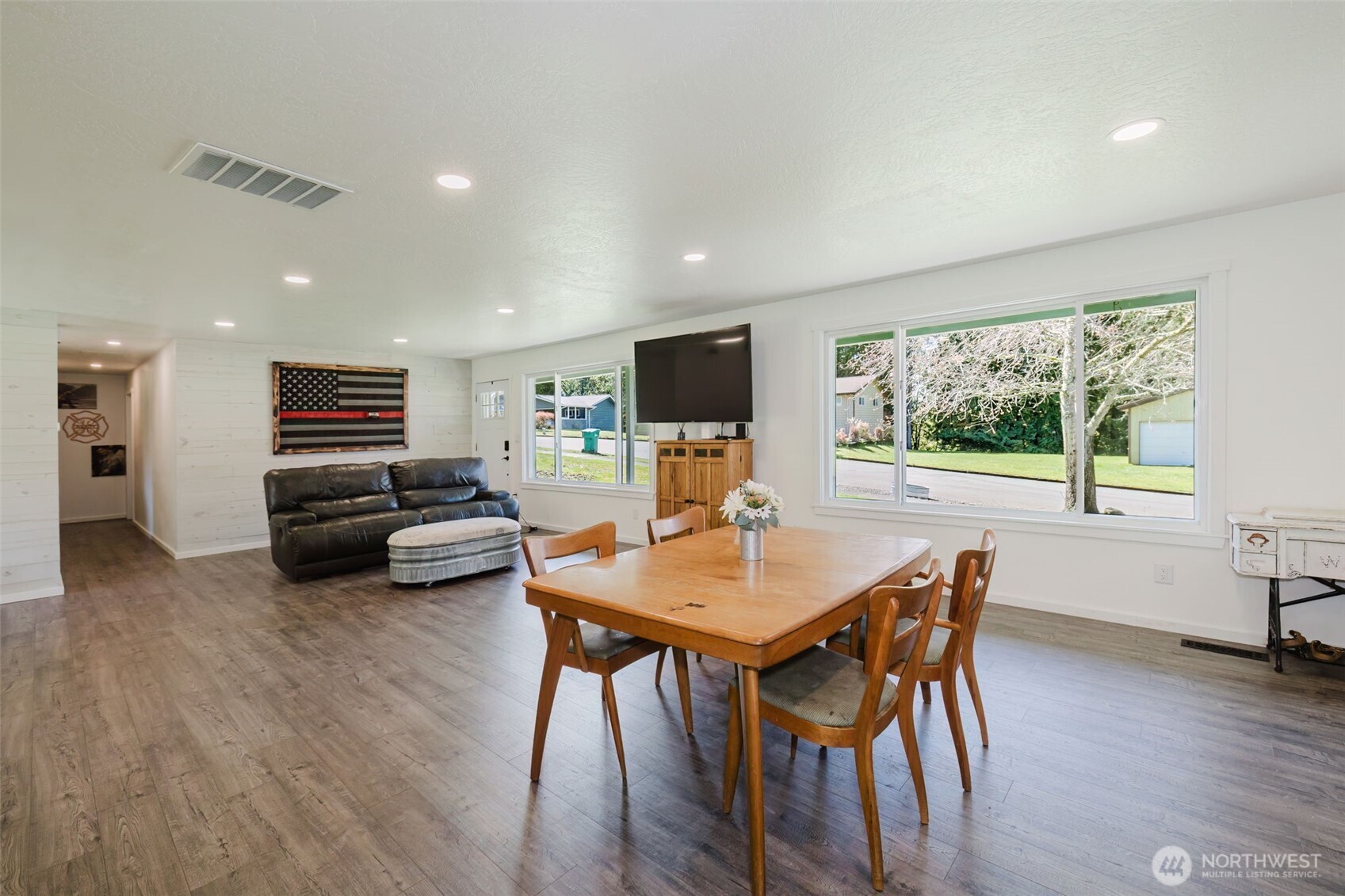 3018 Rozewood Drive Northeast Bremerton, WA 98310 - Photo 6 of 27