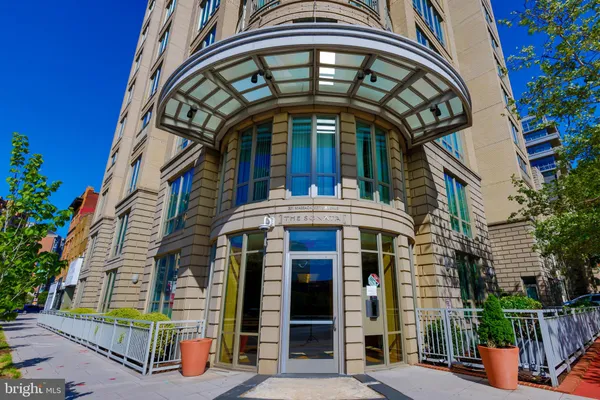 $450,000 | 301 Massachusetts Avenue Northwest, Unit 204, Washington, DC 20001