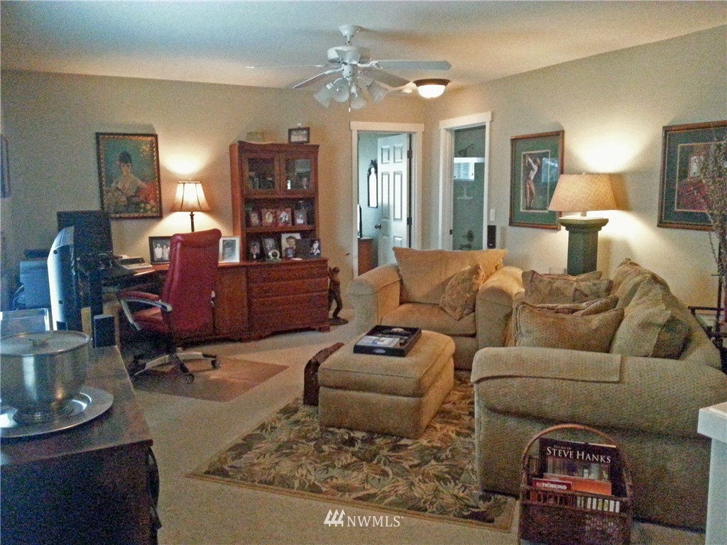 15404 38th Drive Southeast Bothell, WA 98012 - Photo 10 of 20