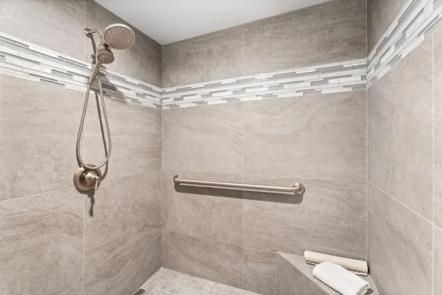 $2,399,000 | 75-6040 Alii Drive, Unit 108, Kailua-Kona, HI 96740