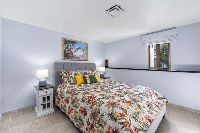 $2,399,000 | 75-6040 Alii Drive, Unit 108, Kailua-Kona, HI 96740