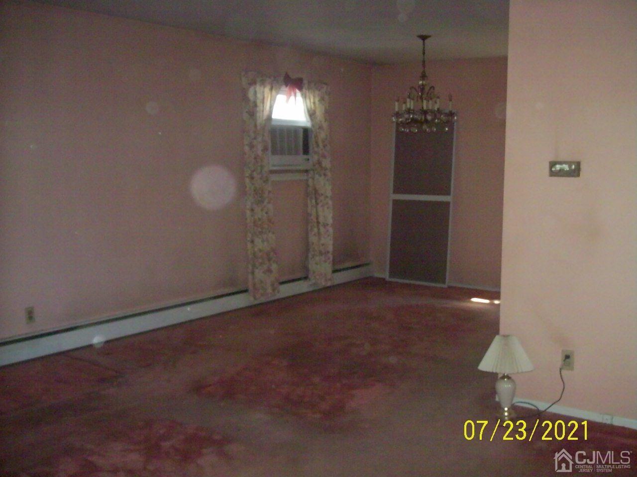 13 Finley Road Edison, NJ 08817 - Photo 3 of 17