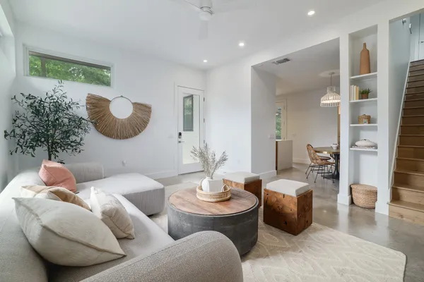 $725,000 | 3300 South 5th Street, Unit A, Austin, TX 78704